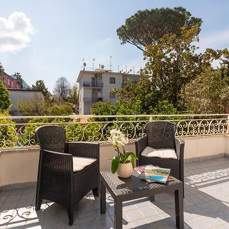 Yourhome - Sorrento Meta