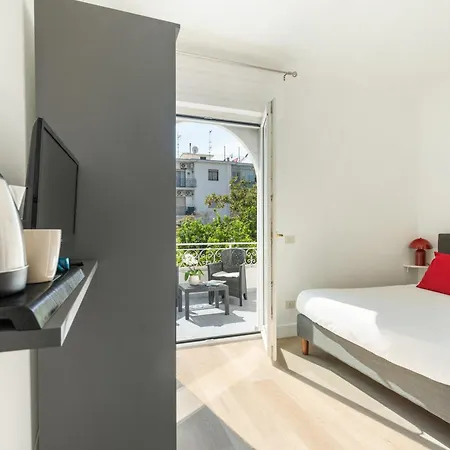 Yourhome - Sorrento Apartment
