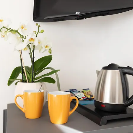 Yourhome - Sorrento Apartment *