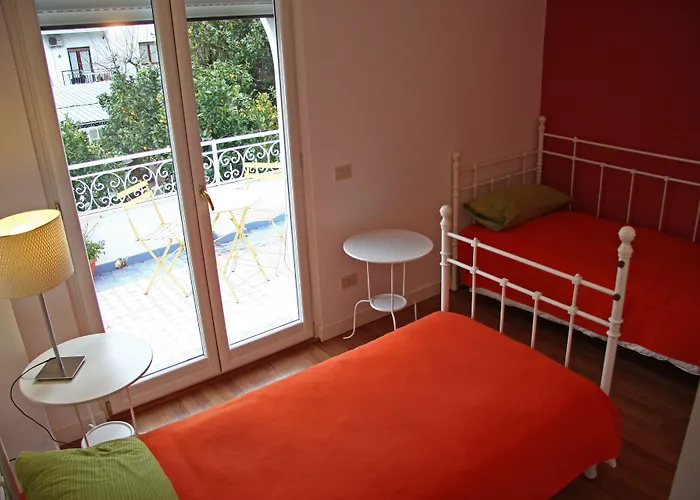 Yourhome - Sorrento Meta