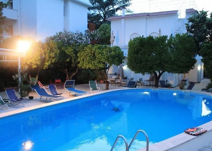 Yourhome - Sorrento Lägenhet